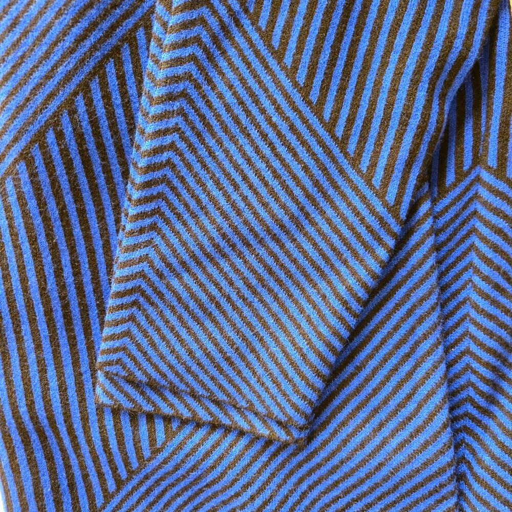 Cynthia Rowley Geometric Chevron Sweater | Blue & Black | Size 1X - Picture 6 of 6